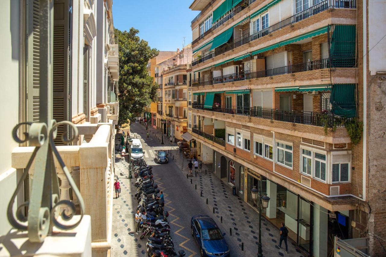 C74 - Marvelous 3 Bedroom Apartment In Historical Málaga Esterno foto
