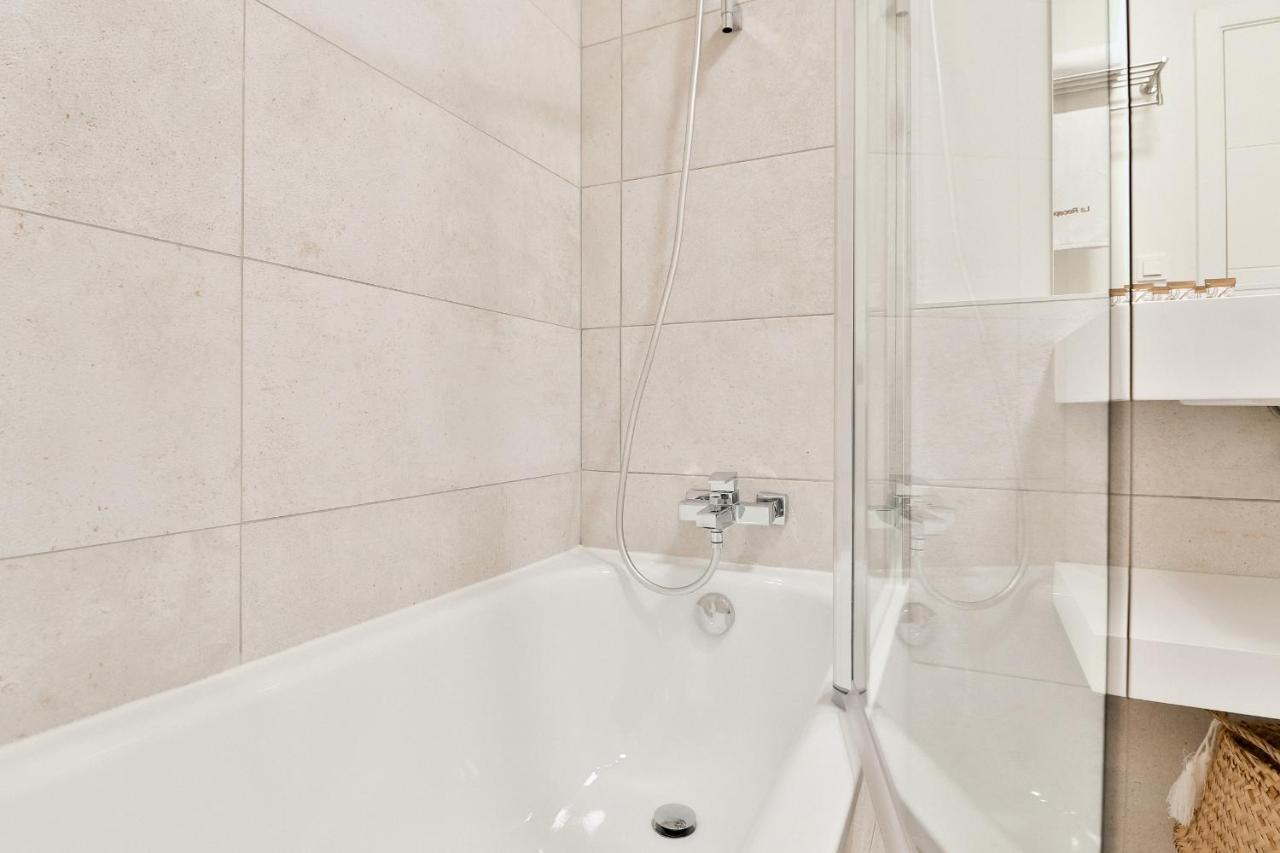 C74 - Marvelous 3 Bedroom Apartment In Historical Málaga Esterno foto